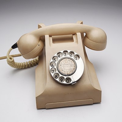 Bakelite Fully Serviced Phone Circa 1940's