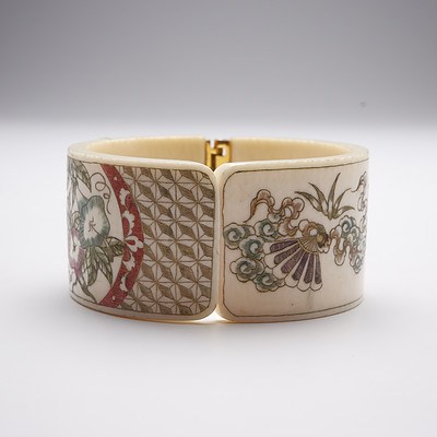 Japanese Ivory Bracelet with Carved Floral and Fan Motif, Mid 20th Century