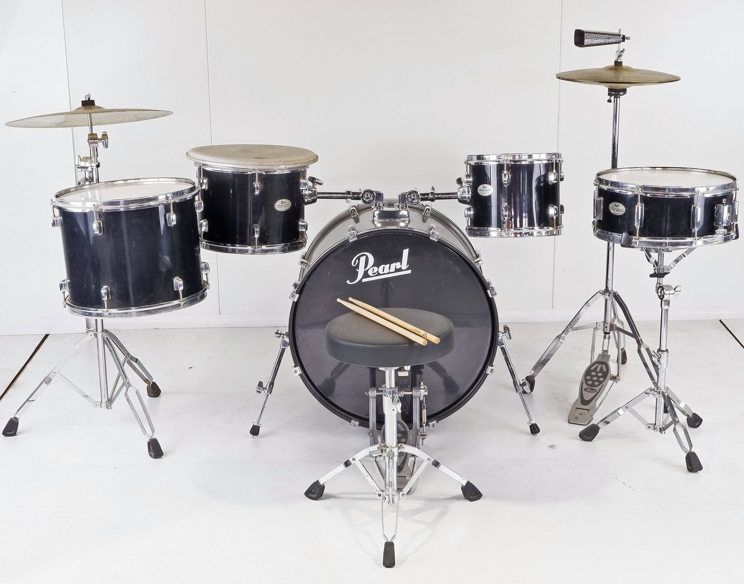 Pearl Forum Series 4Piece Drum Lot 1068796 ALLBIDS