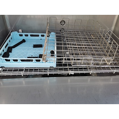 Hobart UXT-GHN Commercial Twin Door Dishwasher - RRP $30,000+