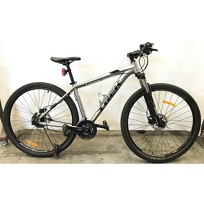 Trek Marlin 5 21 Speed Mountain Bike