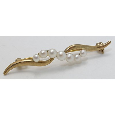 Classic Curved Bar Brooch- Akoya Cultured Pearls