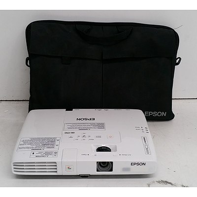 Epson (EB-1750) XGA 3LCD Projector