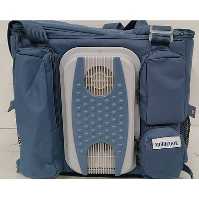 Mobicool 12 Volt Thermoelectric 32 Litre Cool Bag