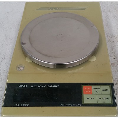 AND FX-4000 Electronic Balancing Scales