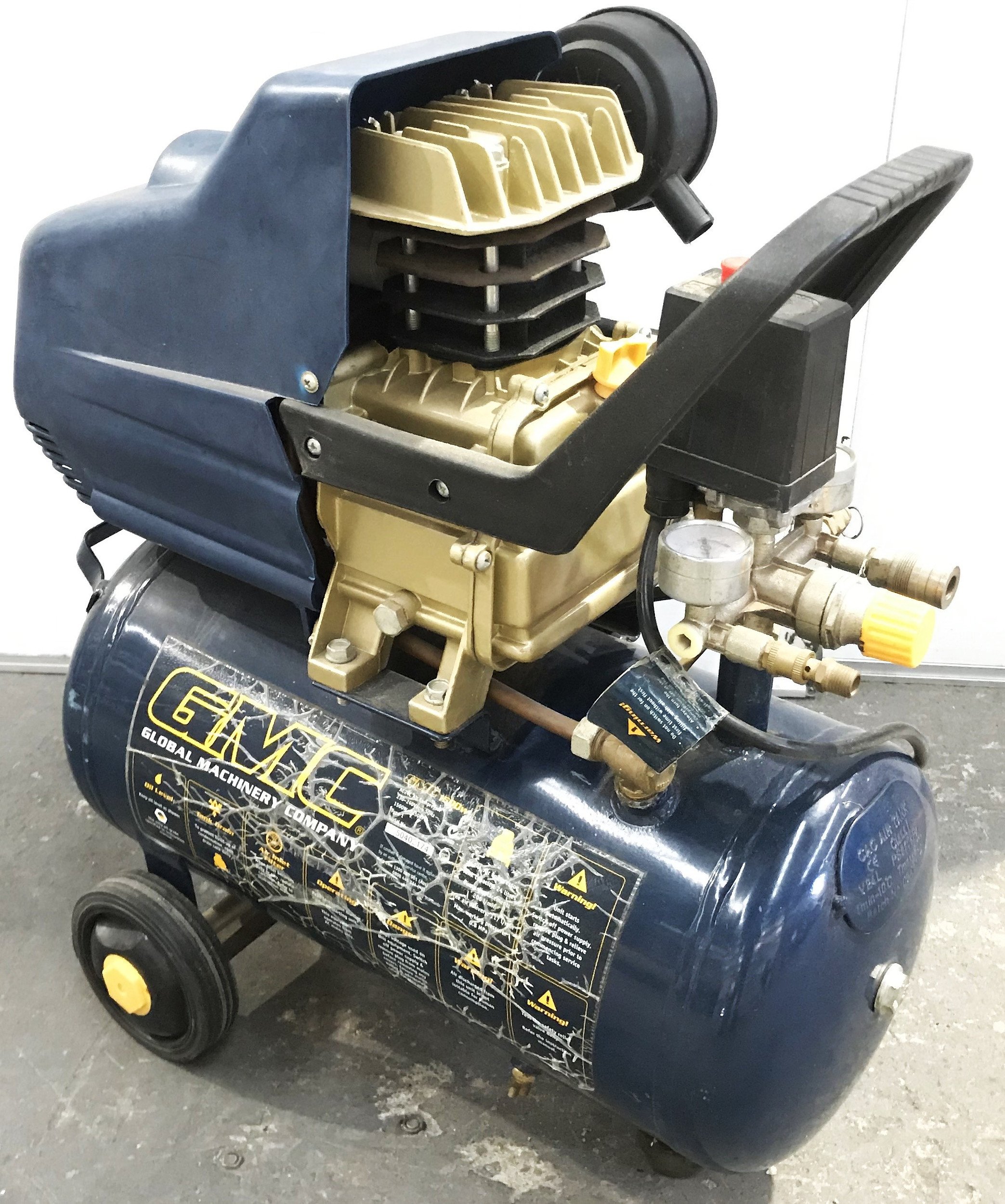 GMC AC24L 1500w Air Compressor Lot 1055466 ALLBIDS