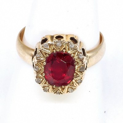 Antique Australian 15ct Yellow Gold Ring Oval Facetted Garnet Topped Doublet in Bead Setting, Border around Twelve Rose Cut/Uncut Diamonds Circa 1880, 4.5g