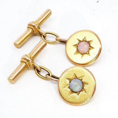 15ct Yellow Gold Gents Cuff Links with a Round Oval Cabochon at Centre in a Star Setting, 6.6g