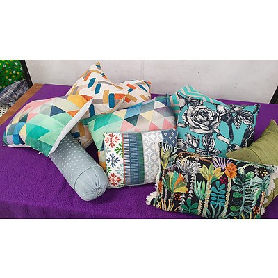 Selection of Assorted Coloured Cushions - Lot of 14