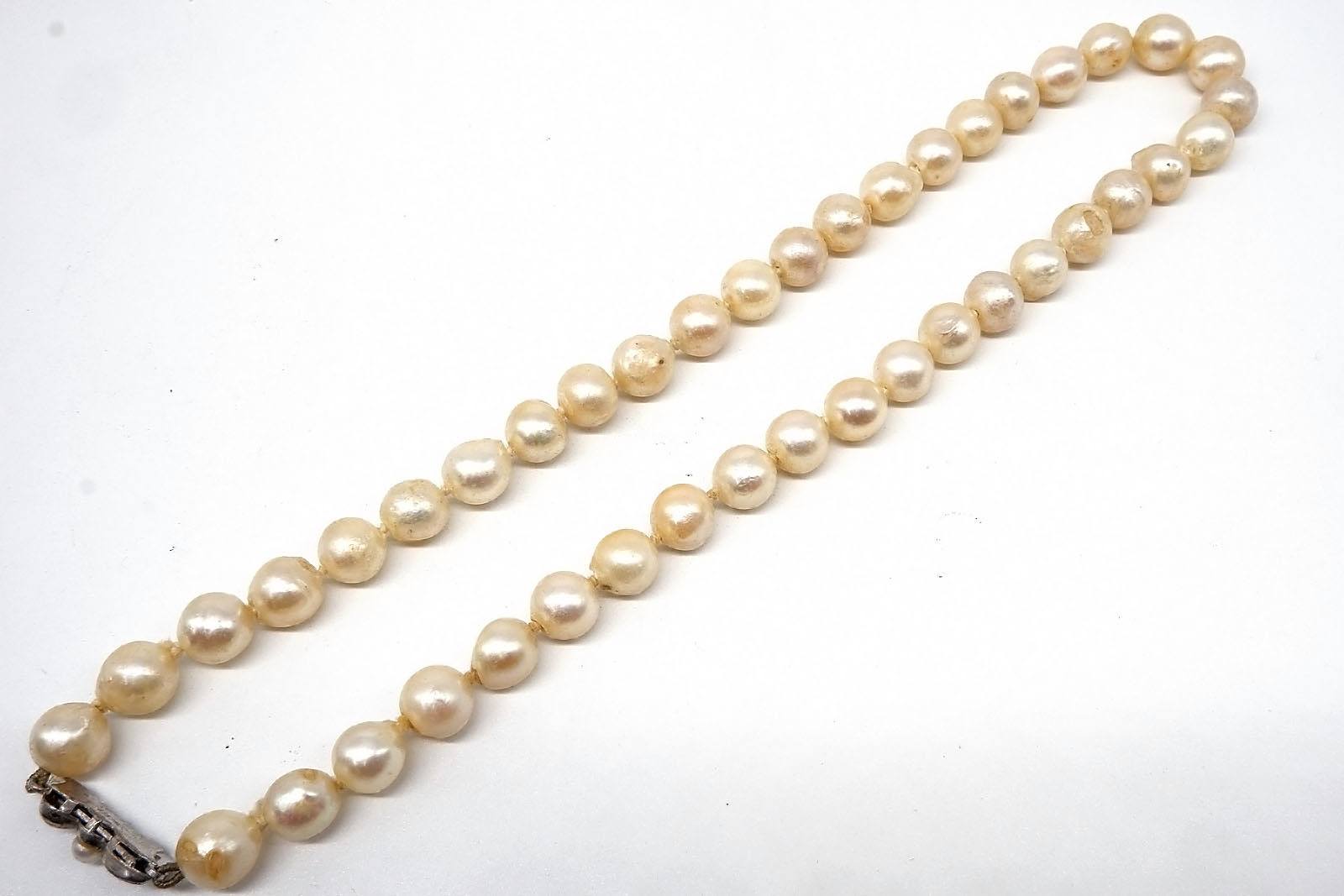'Strand of Baroque Cultured Pearls, Creme with High Lustre, Akoya Type '