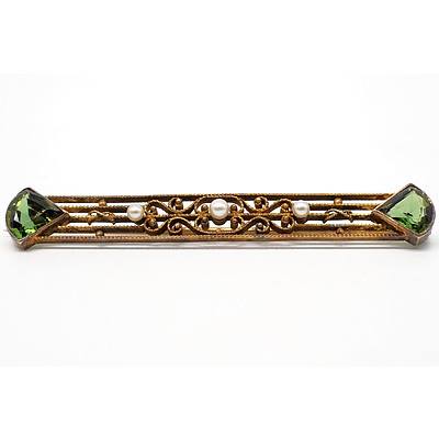 14ct Yellow Gold Five Row Bar Brooch with Two Kite Cut Green Peridot and Three Round Cultured Pearls, 6.5g