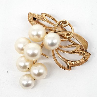 14ct Yellow Gold Pearl Brooch, Bunch of Grapes Design with Seven Round Cultured Pearls, 5.7g