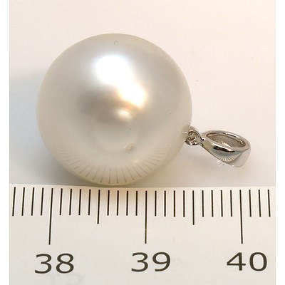 Very Large South Sea Pearl pendant