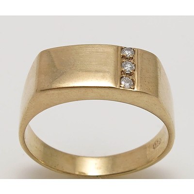 9ct Gold Diamond-set Signet style ring
