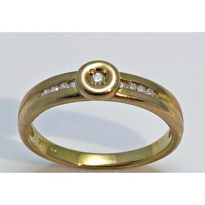 Vintage Diamond Ring - 9ct Gold
