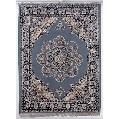 Machine Woven Synthetic Pile Persian Rug