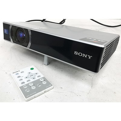 Sony VPL-CS21 SVGA 3LCD Projector