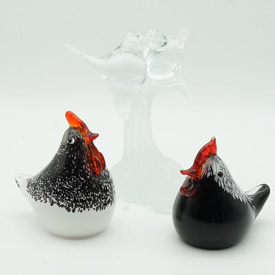 Two Art Glass Rosters and a Par of Kissing Glass Birds