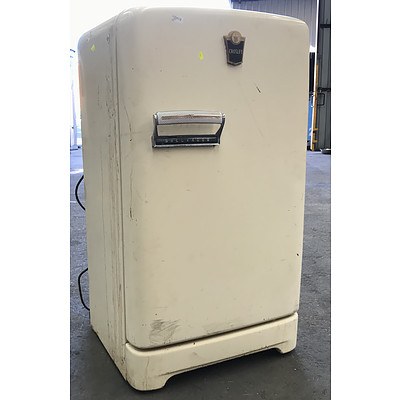 Vintage Shelvador Crosley Refrigerator