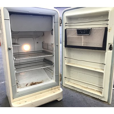 Vintage Shelvador Crosley Refrigerator