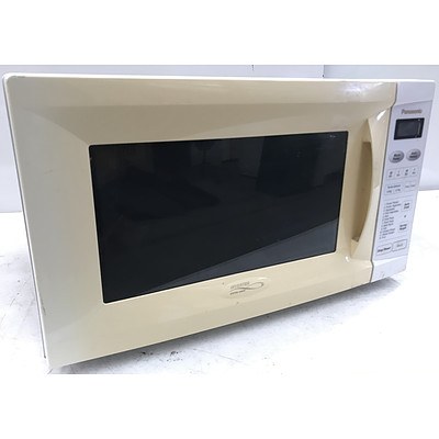 Panasonic Inverter NN-S550WF 1100w Microwave