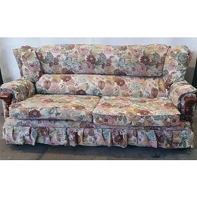 Two Piece Anda Floral Lounge Suite