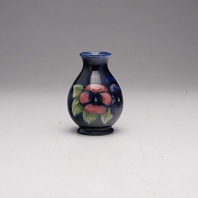English Moorcroft Pansy Patterned Vase