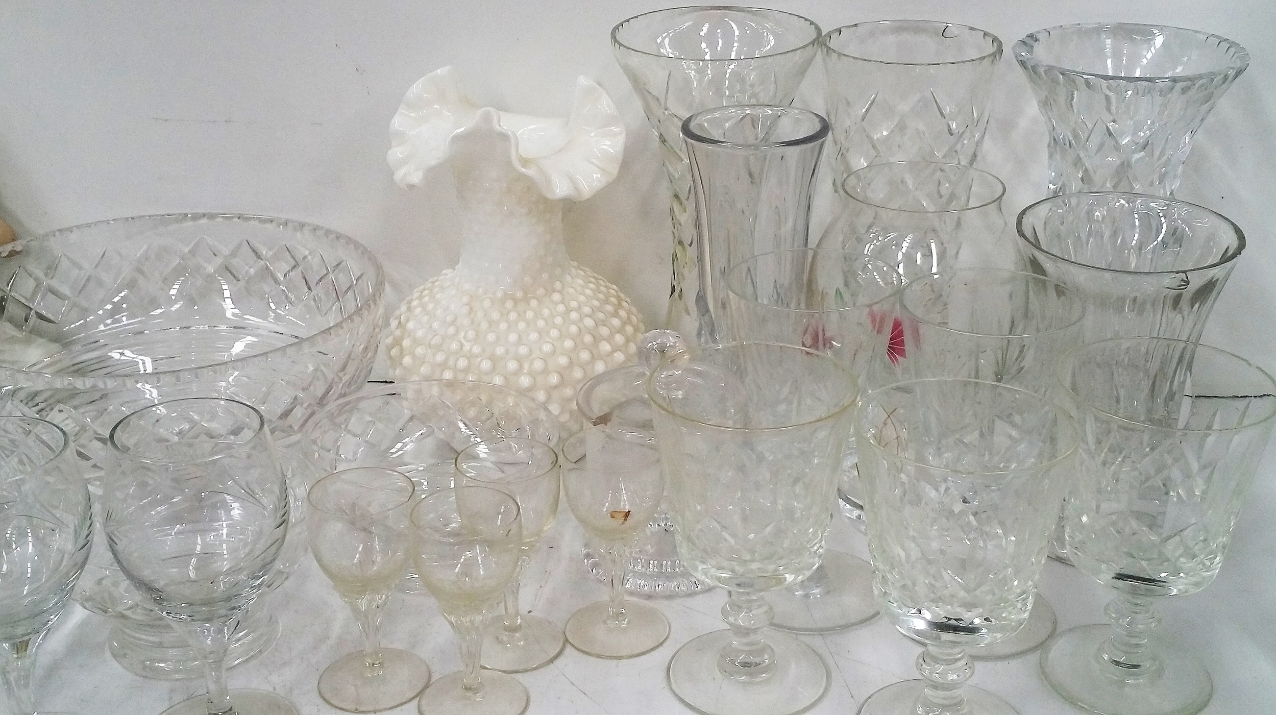 Selection of Crystal Ware, Glass - Lot 1067998 | ALLBIDS