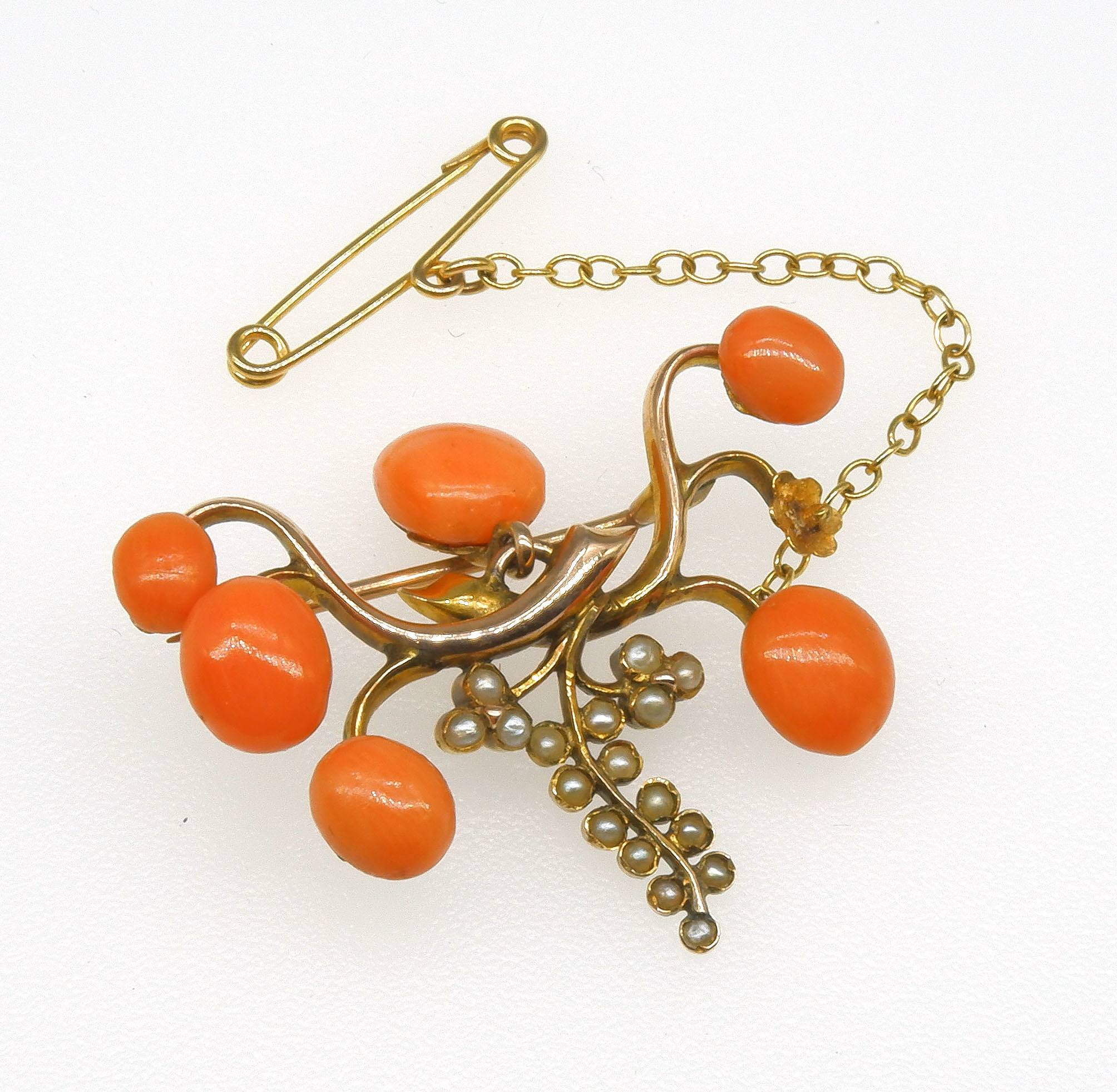 '14ct Yellow Gold Pale Orange Natural Coral and Seed Pearl Gape Vine Designed Brooch'