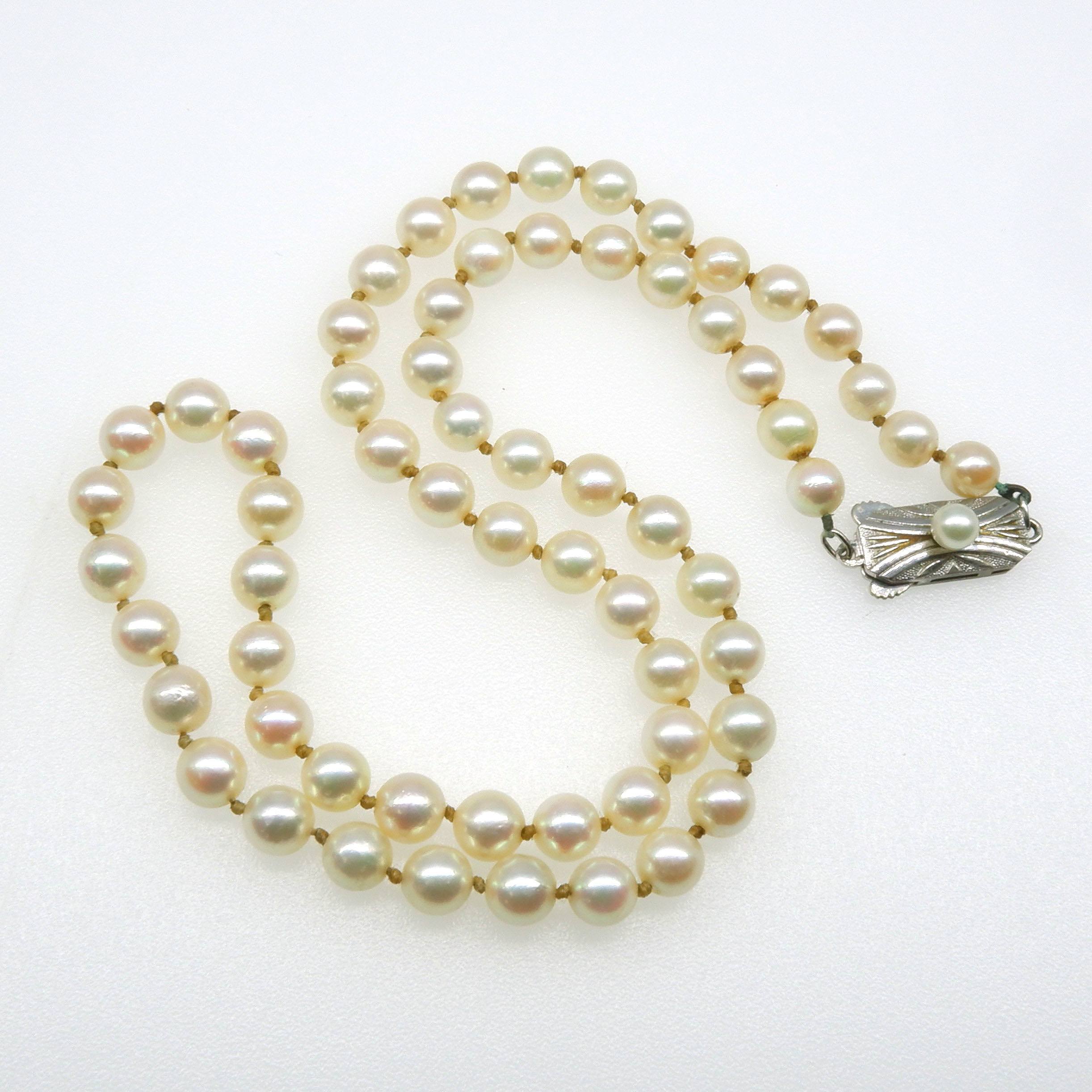 'Mikimoto Type Short Strand of Pearls'