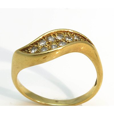 Vintage Diamond Ring - 18Ct Gold