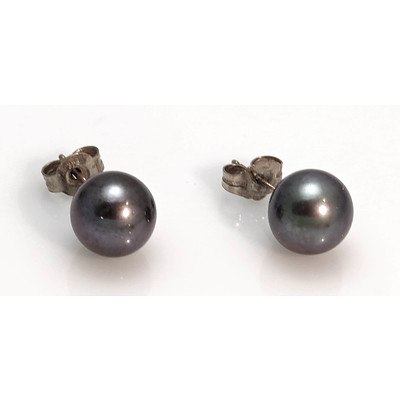 Black Cultured Pearl Earrings