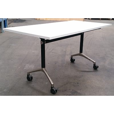 Modulus Flip Top Table - Lot Of 4