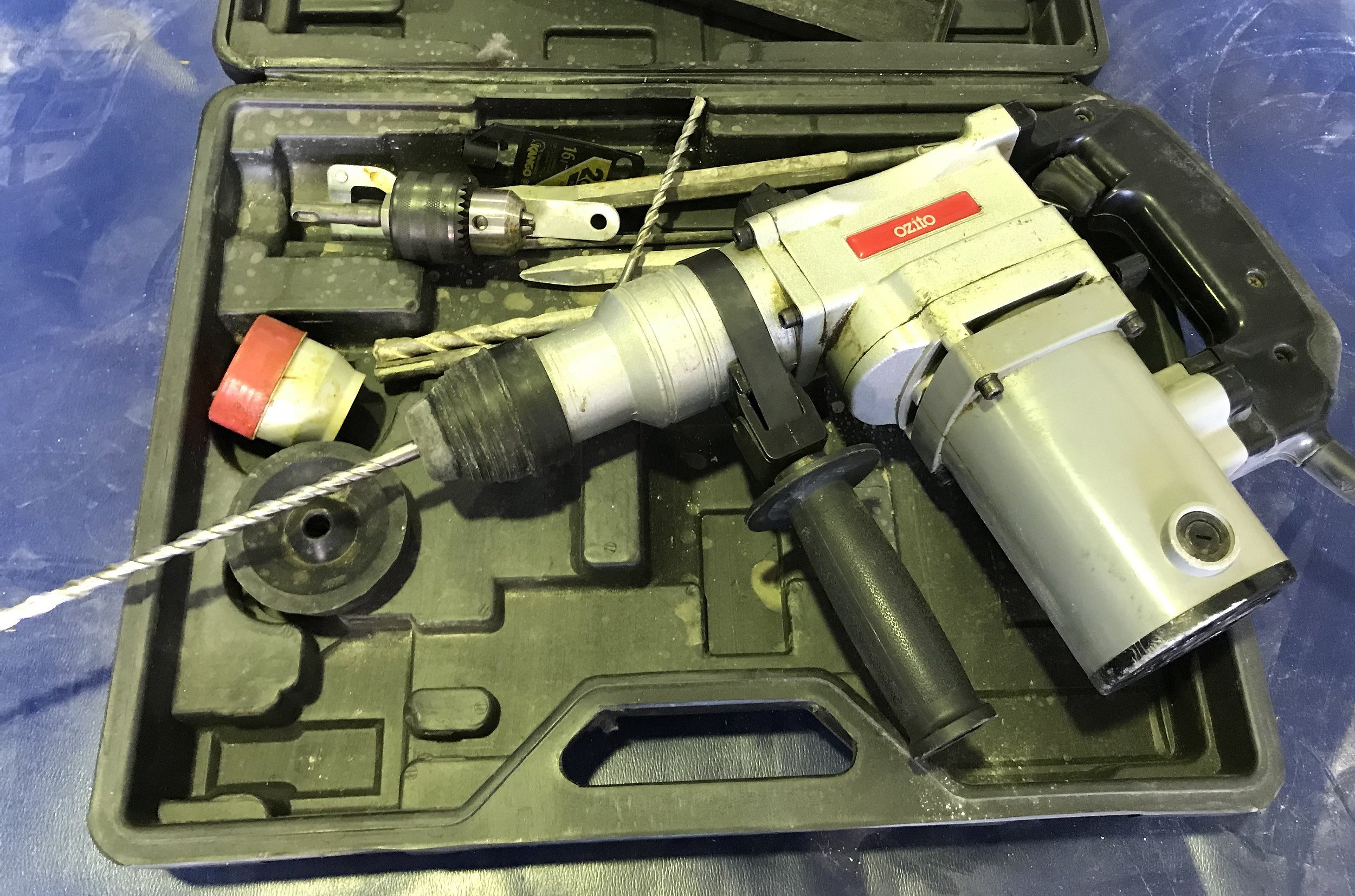 Ozito RHG550K Rotary Hammer Drill Lot 1069907 ALLBIDS