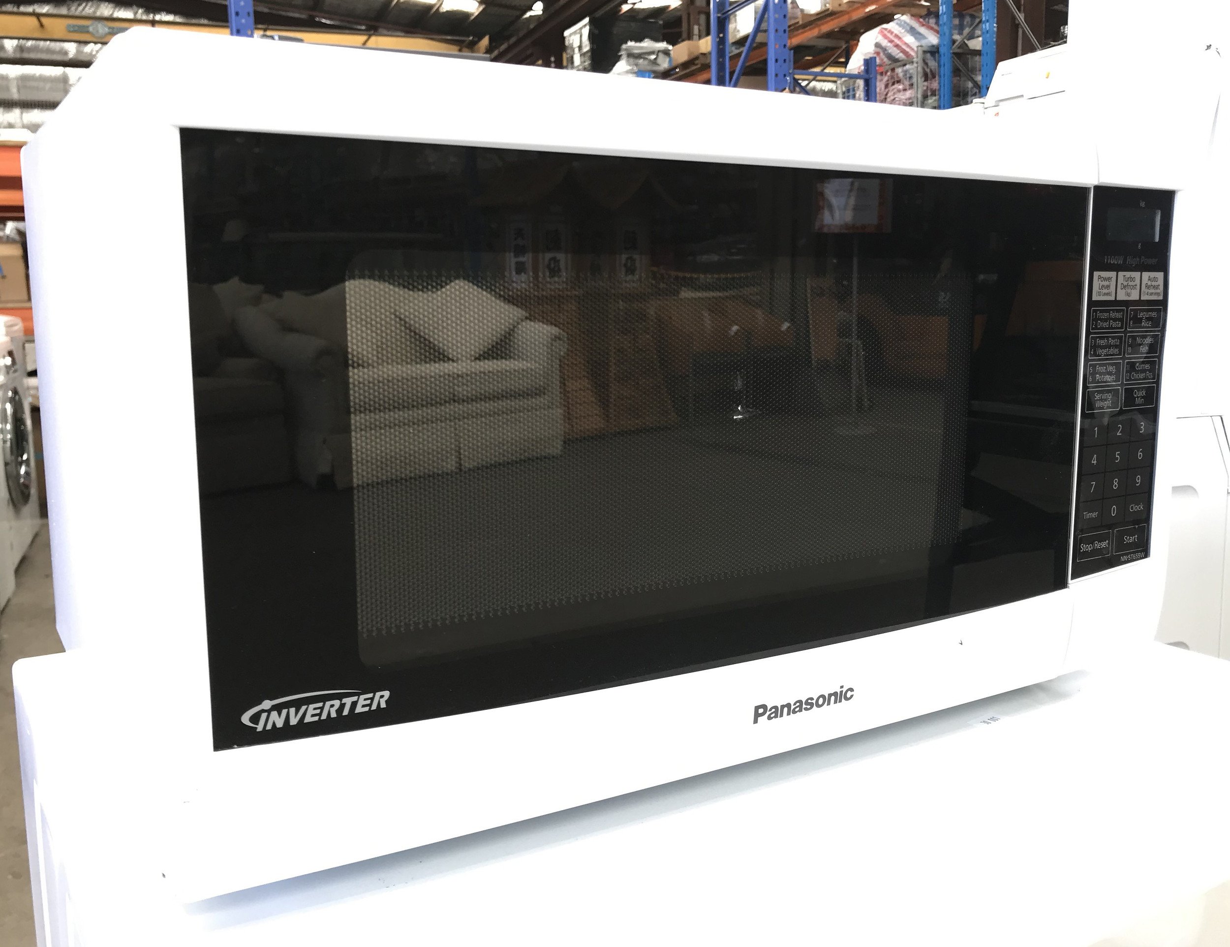 Panasonic NNST659W Inverter 1100W Lot 1065368 ALLBIDS