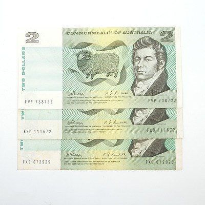 Three Commonwealth of Australia Phillips/ Randall $2 Paper Notes, FXE672929, FXG111672, FVP738722