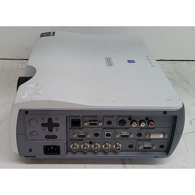 Sony (VPL-PX35) XGA 3LCD Projector