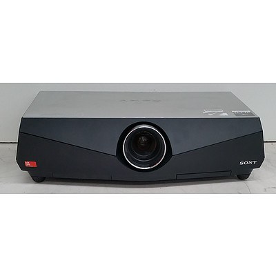 Sony (VPL-FW41) WXGA 3LCD Projector