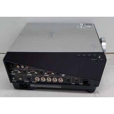 Sony (VPL-FW41) WXGA 3LCD Projector