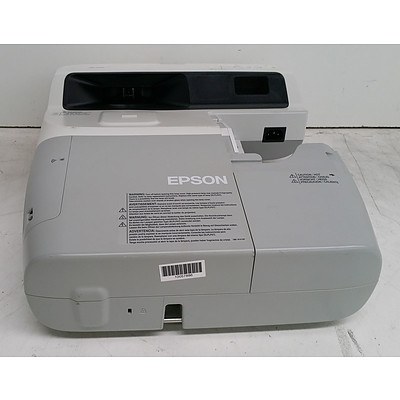 Epson (EB-460) XGA 3LCD Projector