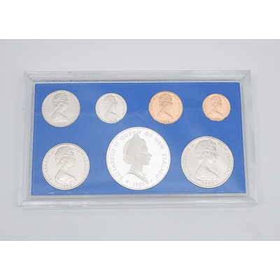 1982 New Zealand Proof Coin Set - Features Silver "Takahe" One Dollar Coin