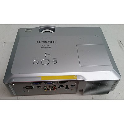 Hitachi (CP-X301) XGA 3LCD Projector
