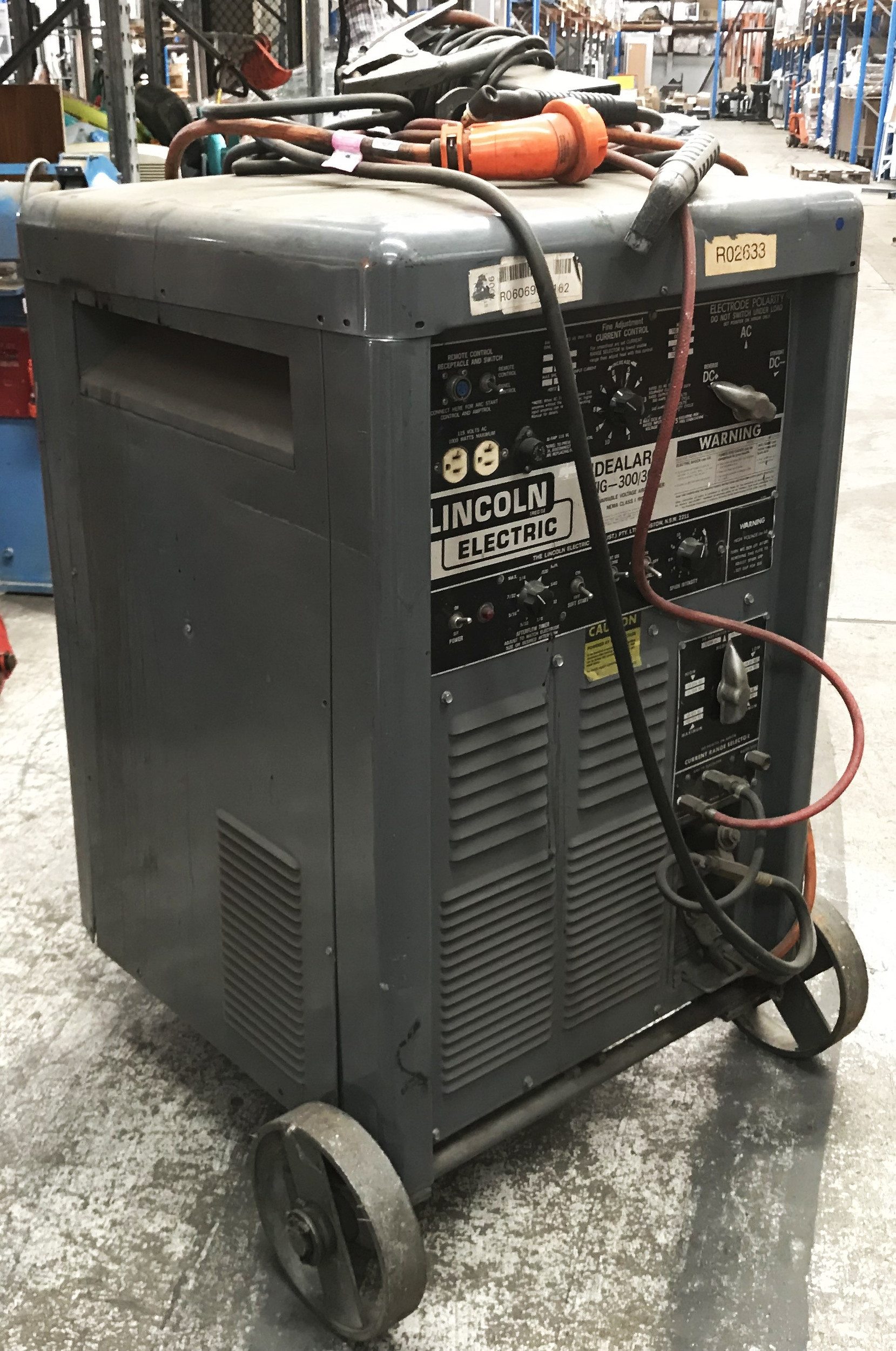 Lincoln Arc Welding Idealarc TIG300/300 Lot 1071751 ALLBIDS