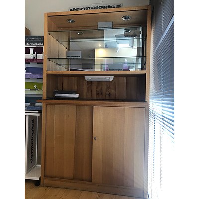 Display Cabinet With Downlights