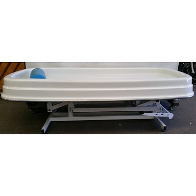 Cosmopro Hydraulic Wet Treatment Bed