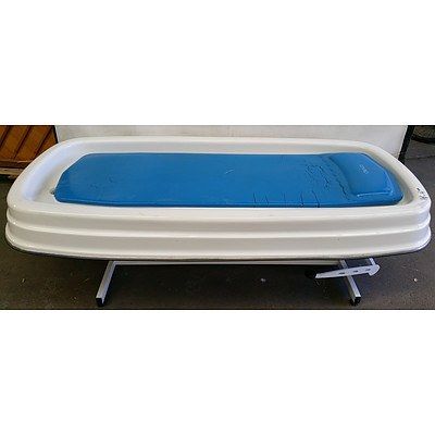 Cosmopro Treatment Bed