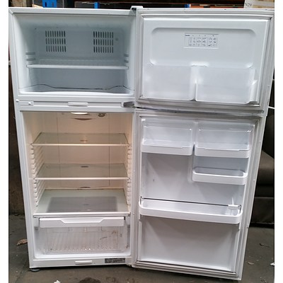 Fisher and Paykel E331T Top Mount Fridge/Freezer