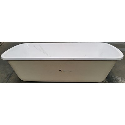 Caroma 1670mm Rectangular Bath - New