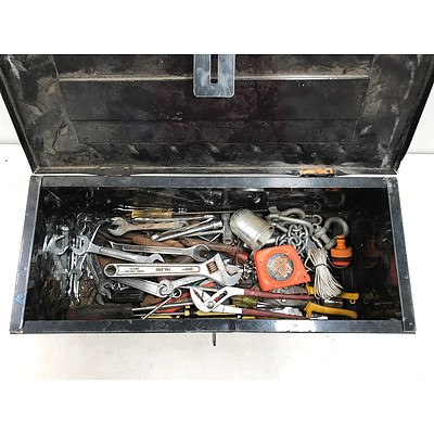 22" Grey Metal Toolbox with Tools