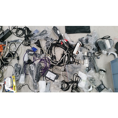Lot of IT accessories